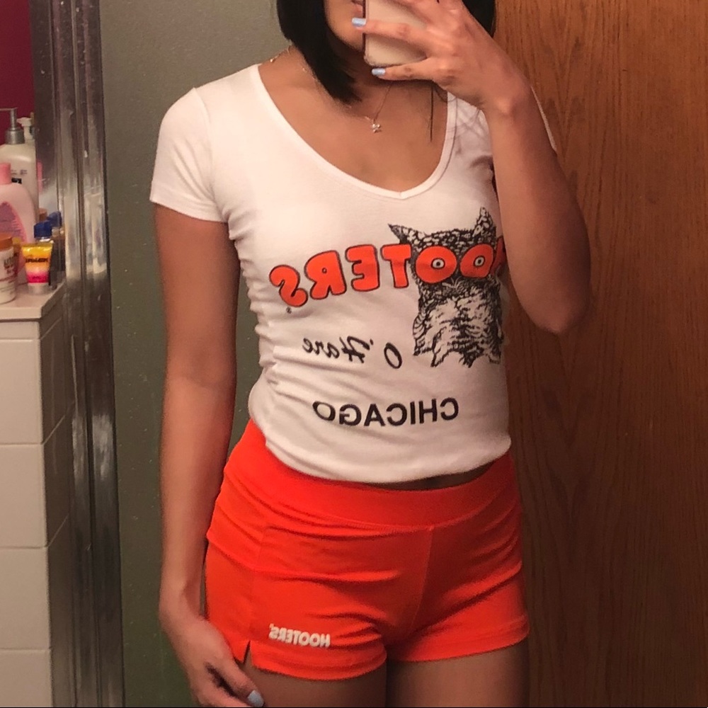 Authentic Hooters Shirts 🧡